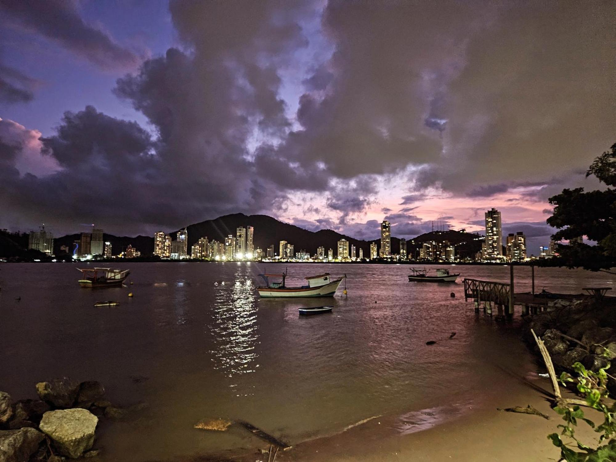 Casa Canto Do Farol นาเวกังชิส ภายนอก รูปภาพ